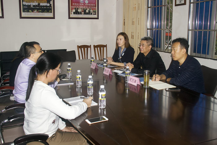 河北兄弟院校工作组交谈会进行中1.jpg