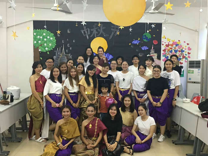 泰国碧瑶班同学活动合影.jpg